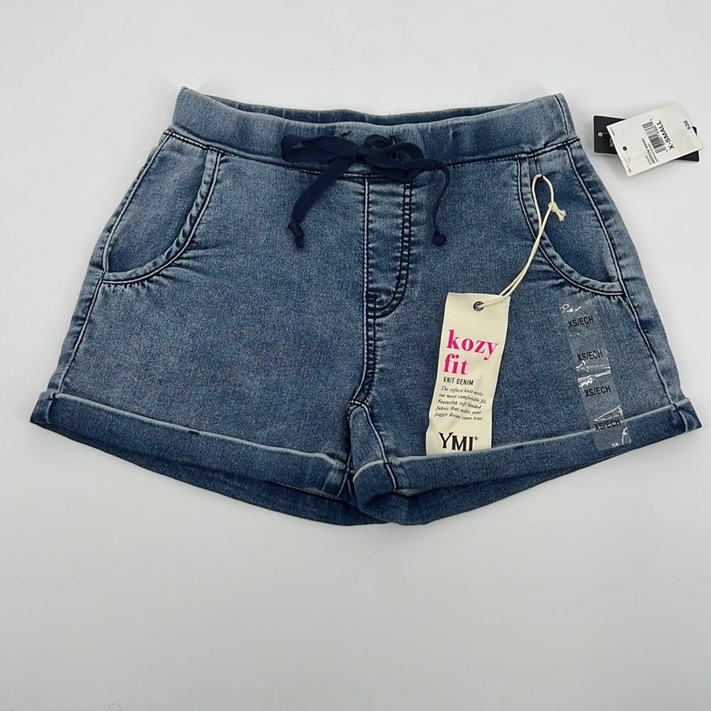 YMI NWT High Rise Kozy Fit Knit Denim Cuffed Shorts Women's sz. XS